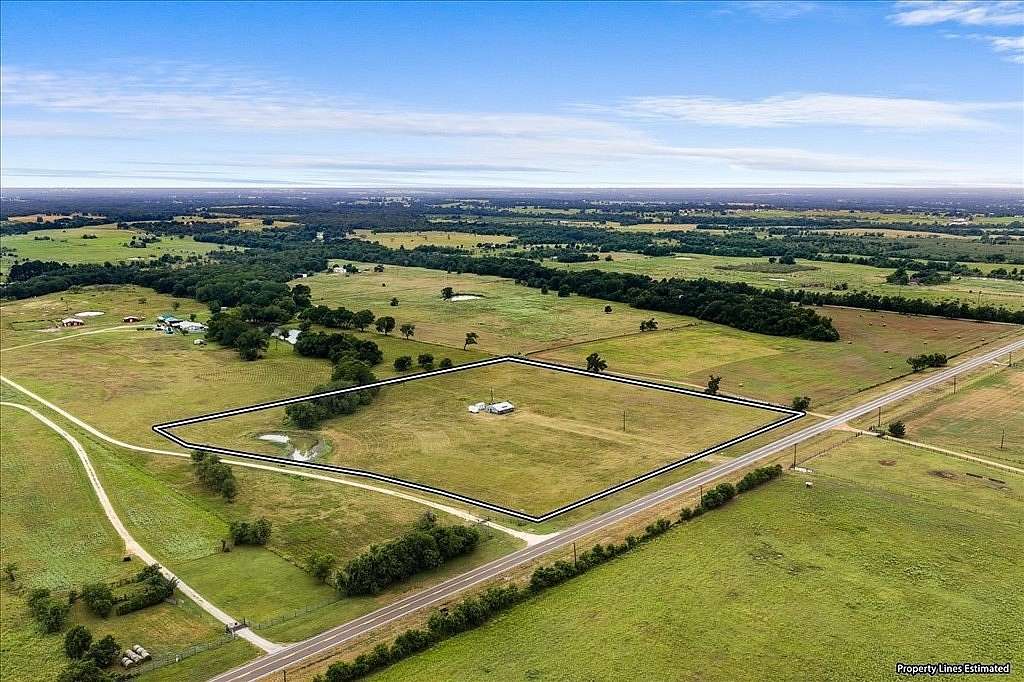 11 Acres of Land for Sale in Lexington, Texas