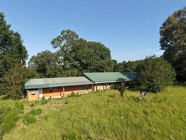 40 Acres of Land with Home for Sale in Haworth, Oklahoma