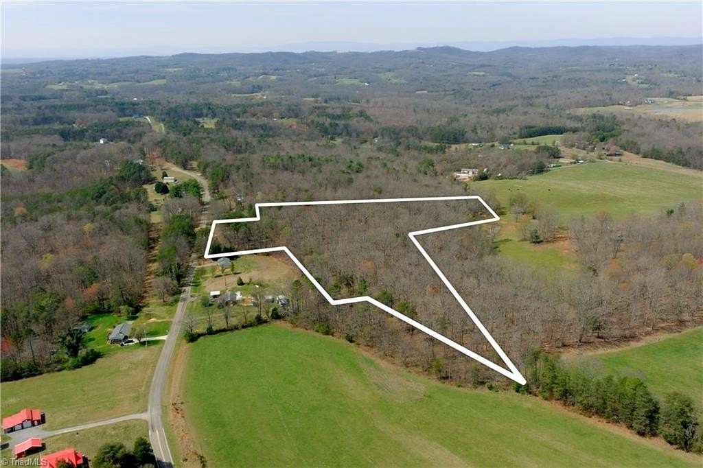 10 Acres of Residential Land for Sale in Pilot Mountain, North Carolina