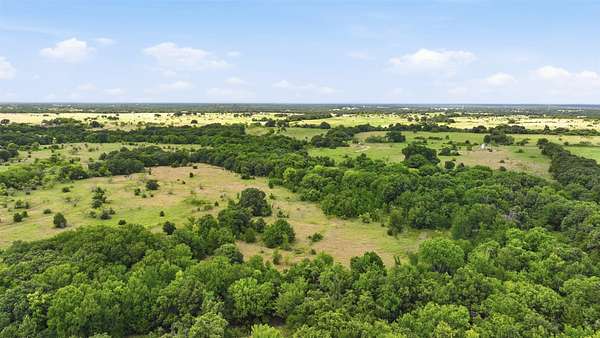 121 Acres of Land for Sale in Alvord, Texas