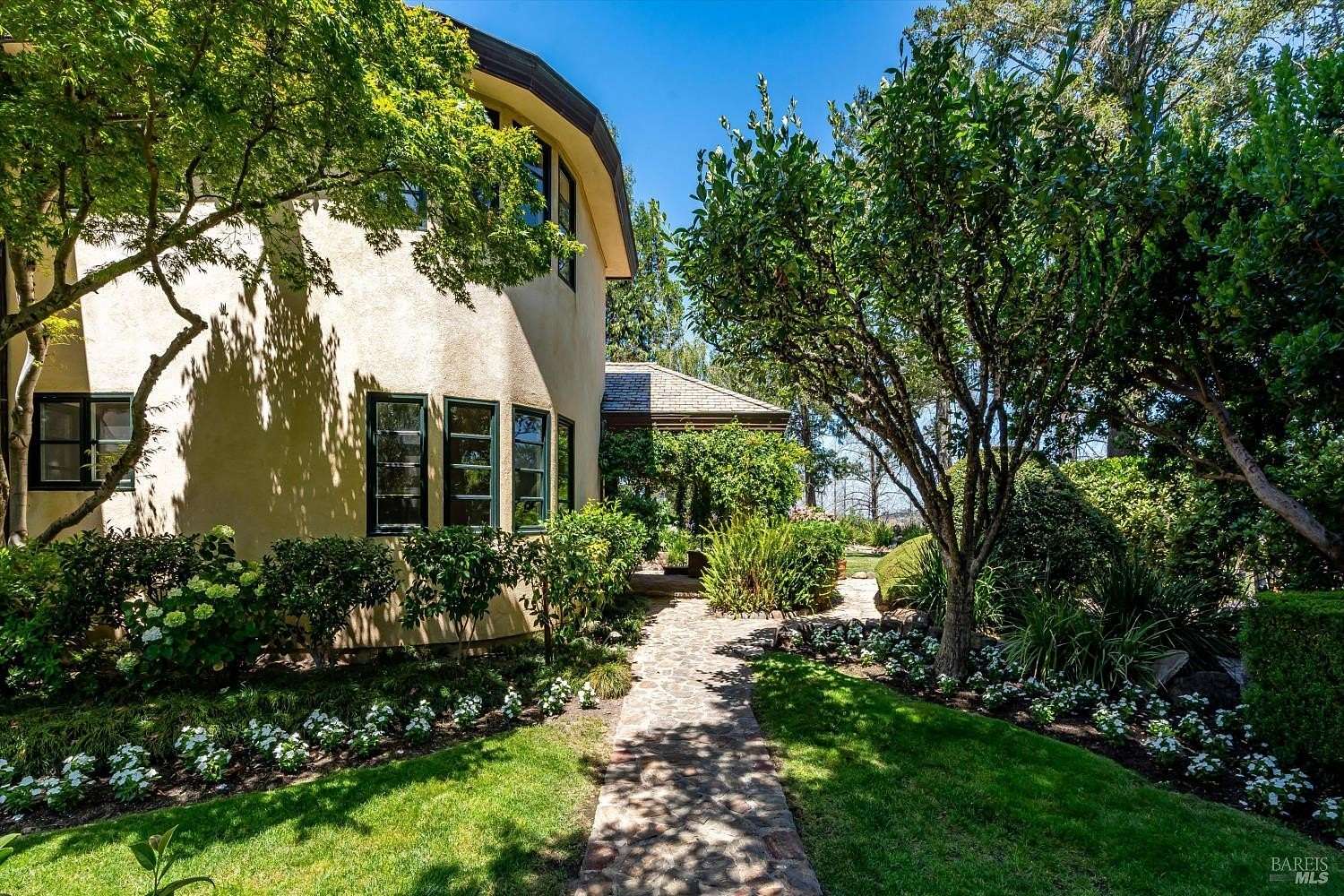13.3 Acres of Land with Home for Sale in St. Helena, California