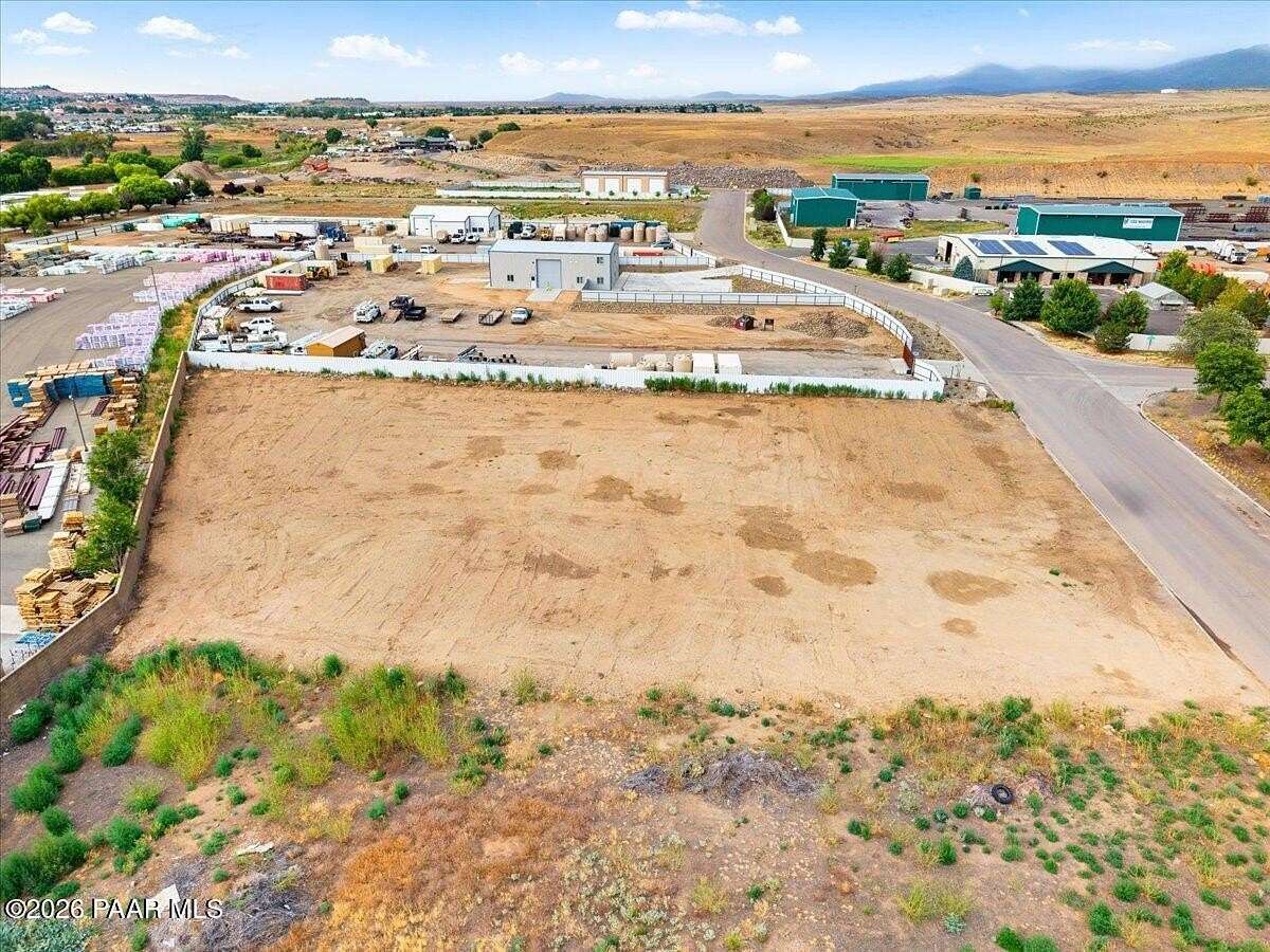 1 Acre of Land for Sale in Dewey-Humboldt, Arizona