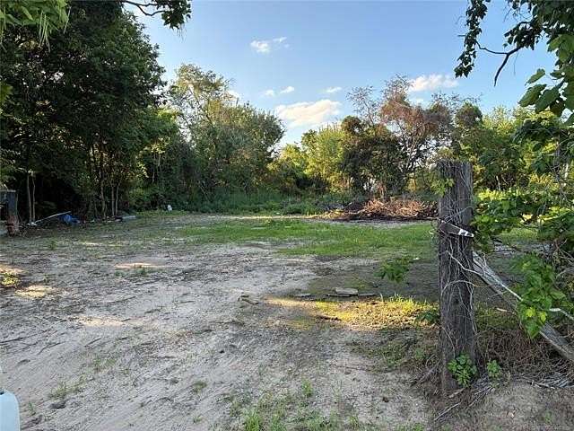 0.92 Acres of Commercial Land for Sale in Muskogee, Oklahoma