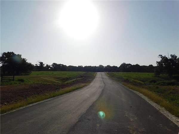 1 Acre of Residential Land for Sale in Springdale, Arkansas