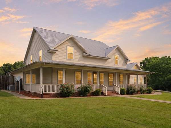 18 Acres of Land with Home for Sale in Streetman, Texas