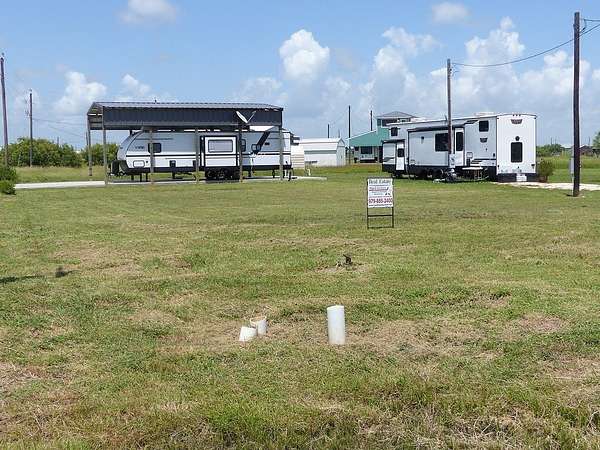 0.25 Acres of Residential Land for Sale in Palacios, Texas