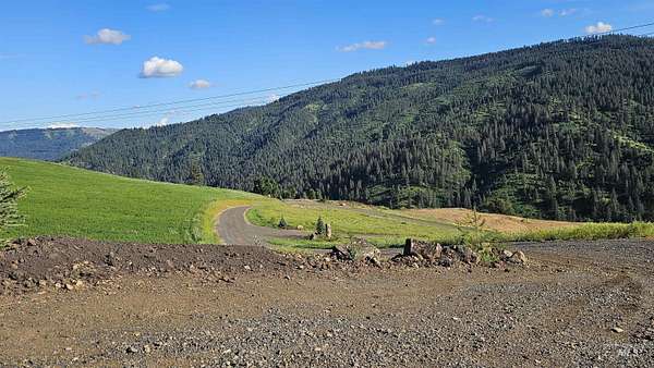 15.3 Acres of Land for Sale in Lenore, Idaho