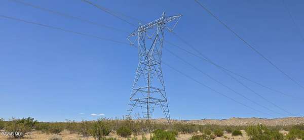 10 Acres of Land for Sale in Rosamond, California