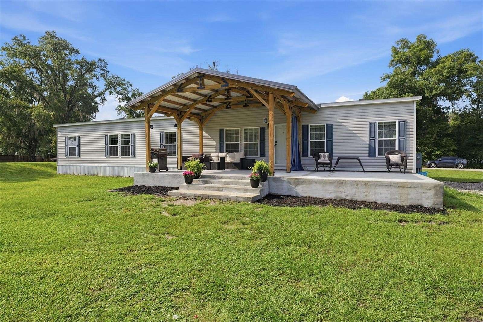 18 Acres of Land with Home for Sale in Lakeland, Florida