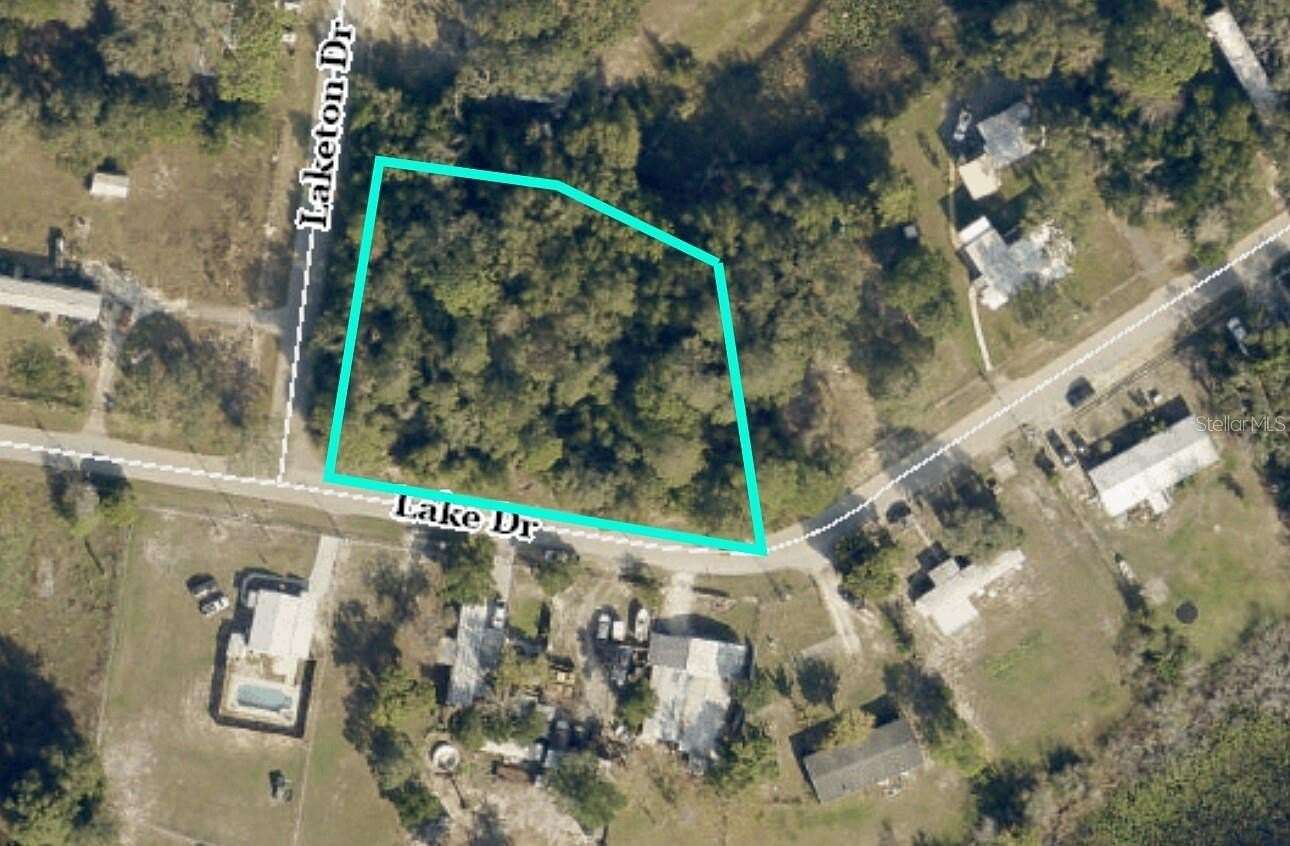 0.9 Acres of Residential Land for Sale in Weeki Wachee, Florida
