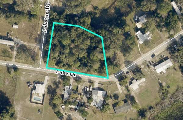 0.9 Acres of Residential Land for Sale in Weeki Wachee, Florida