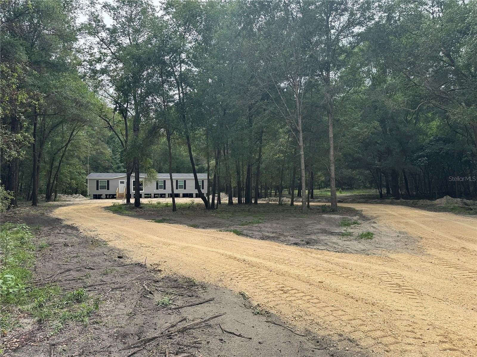 5 Acres of Land with Home for Lease in High Springs, Florida