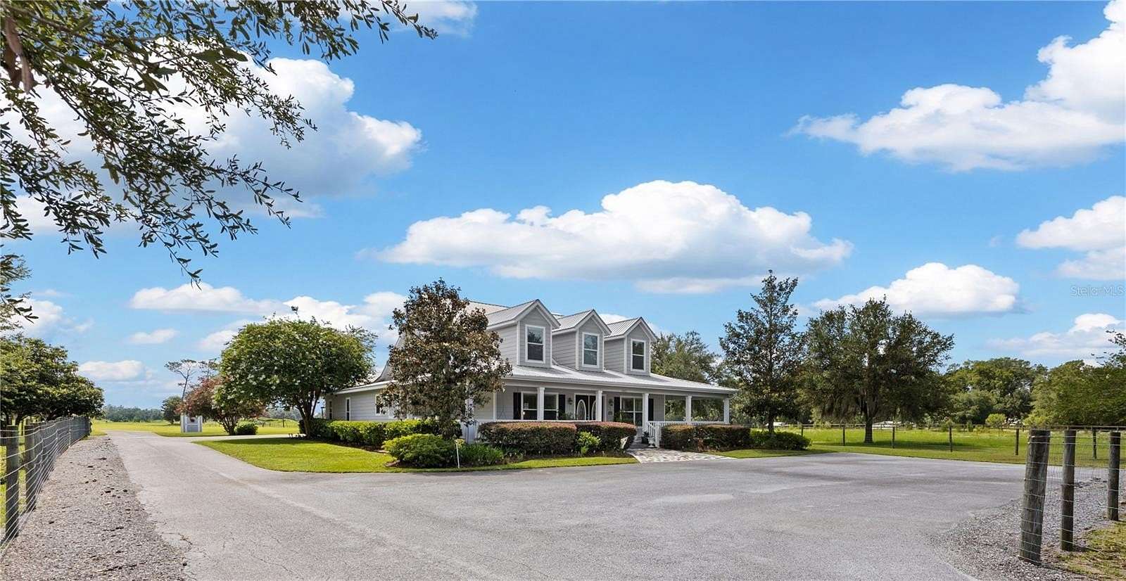 27.7 Acres of Land with Home for Sale in Morriston, Florida