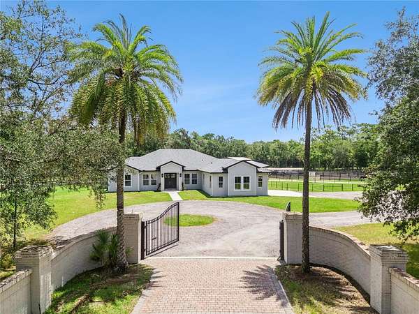 25 Acres of Land with Home for Sale in Oviedo, Florida