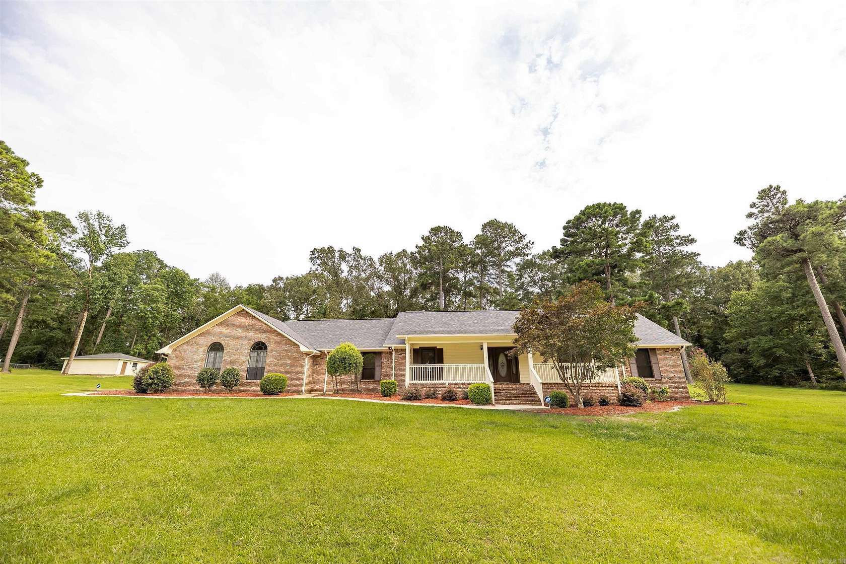3 Acres of Land with Home for Sale in Camden, Arkansas