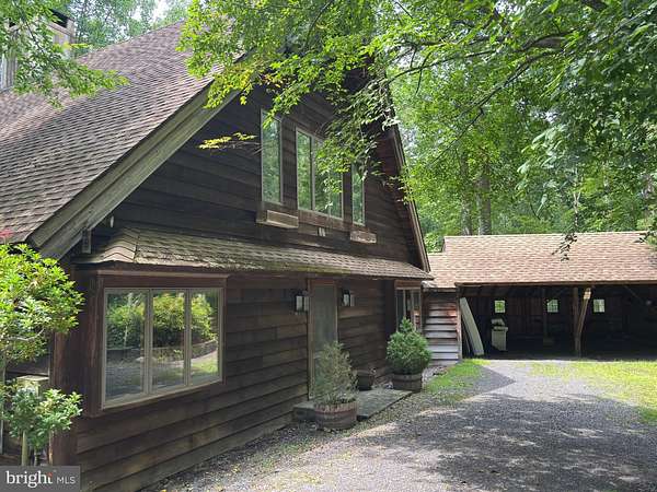4.9 Acres of Land with Home for Lease in Carversville, Pennsylvania