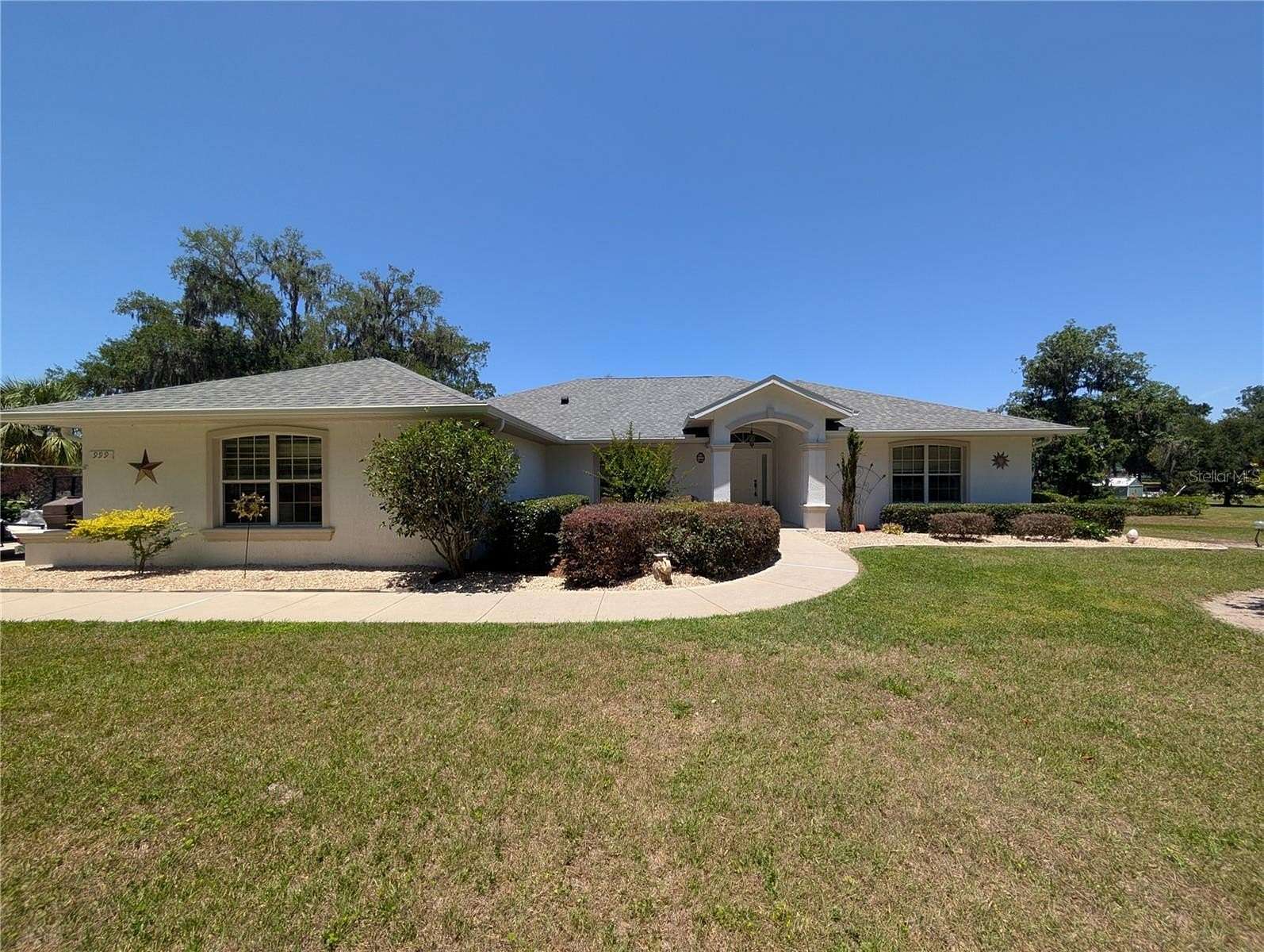 1.54 Acres of Land with Home for Sale in Ocala, Florida