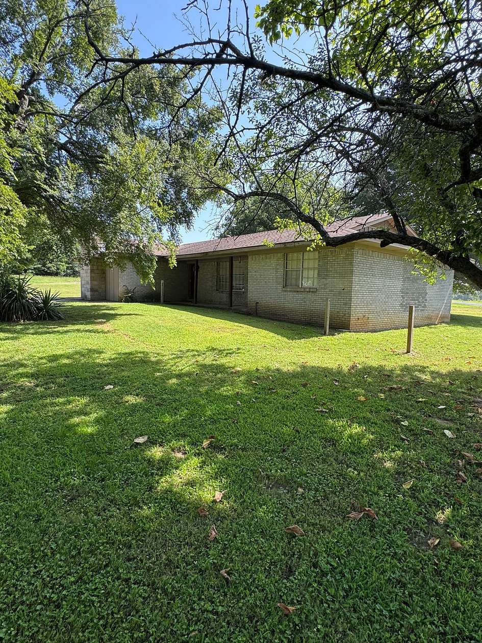 3.9 Acres of Land with Home for Sale in Greenwood, Arkansas