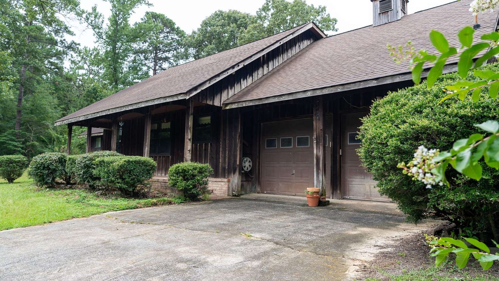 32 Acres of Agricultural Land with Home for Sale in Thorsby, Alabama