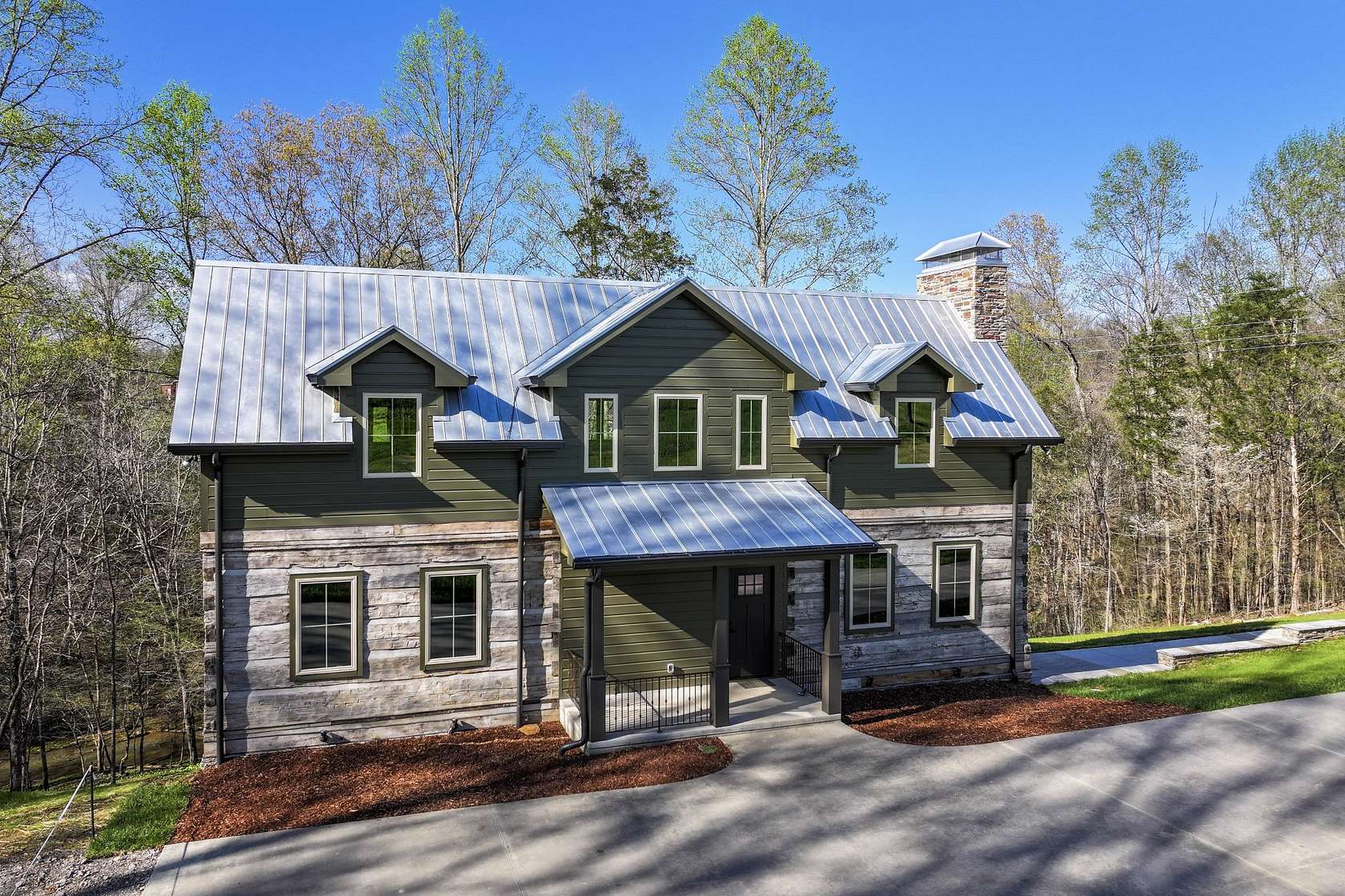 5.32 Acres of Land with Home for Sale in Fairview, Tennessee