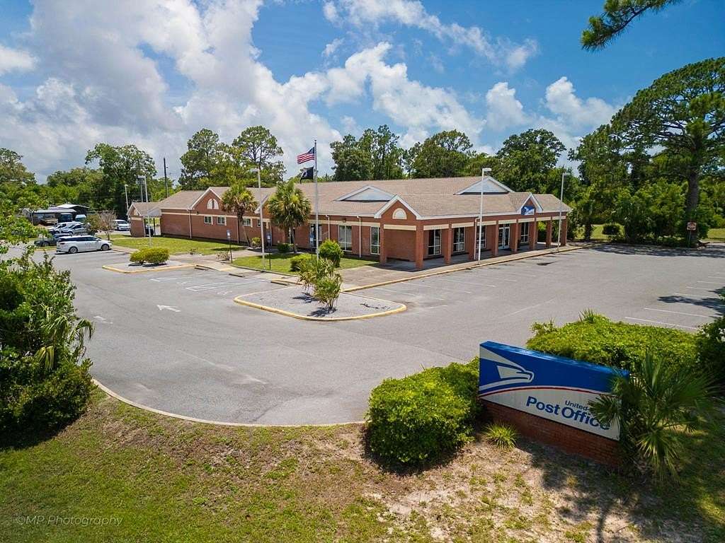 2.62 Acres of Improved Commercial Land for Sale in Port St. Joe, Florida