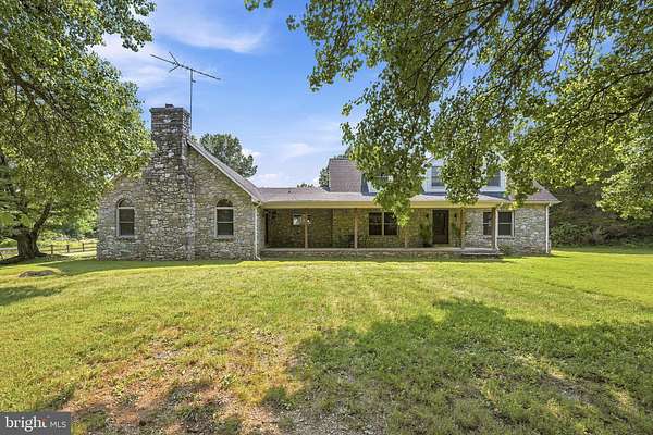 6 Acres of Land with Home for Sale in Berryville, Virginia