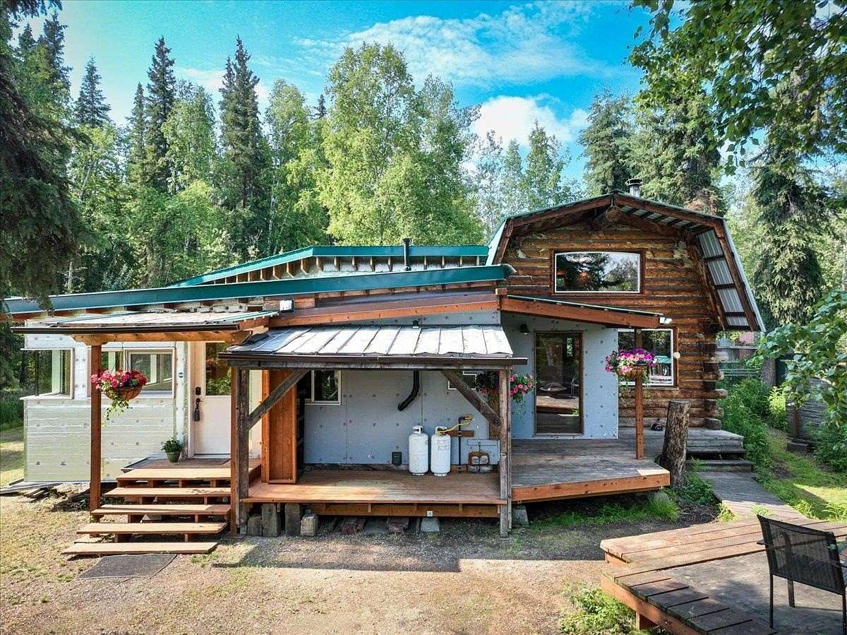 3.39 Acres of Land with Home for Sale in Fairbanks, Alaska