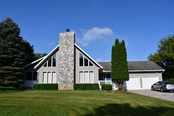 2.55 Acres of Residential Land for Auction in Eaton Rapids, Michigan