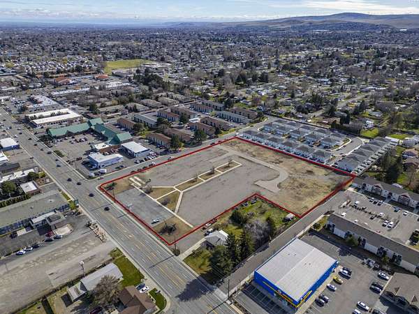 4.83 Acres of Commercial Land for Sale in Kennewick, Washington