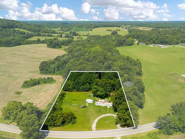 3 Acres of Residential Land for Sale in Walling, Tennessee