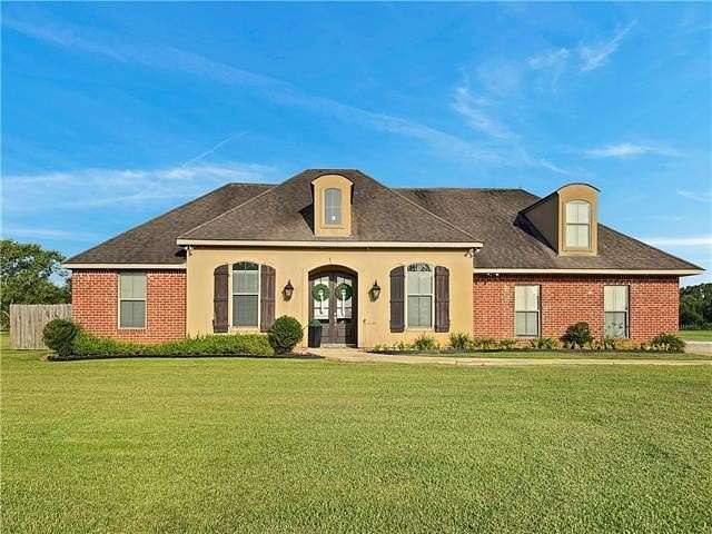 2 Acres of Land with Home for Sale in Covington, Louisiana