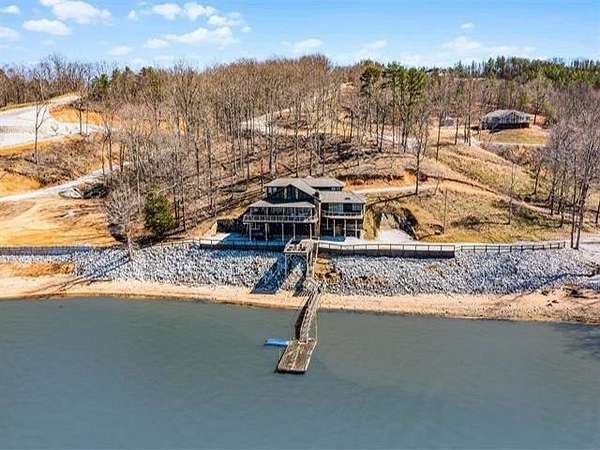 3 Acres of Land with Home for Sale in Cherokee, Tennessee