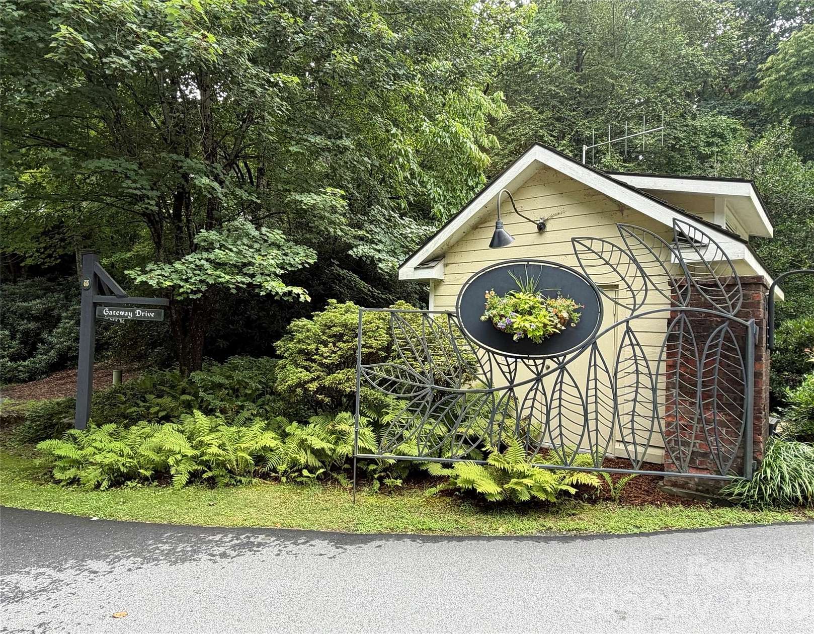 1.53 Acres of Residential Land for Sale in Hendersonville, North Carolina