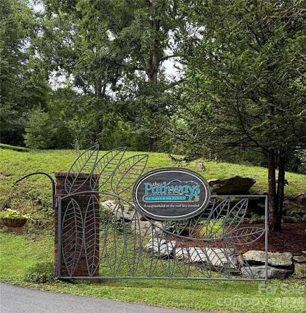 1.53 Acres of Residential Land for Sale in Hendersonville, North Carolina