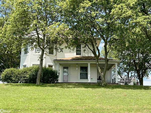 2 Acres of Land with Home for Sale in Clarinda, Iowa
