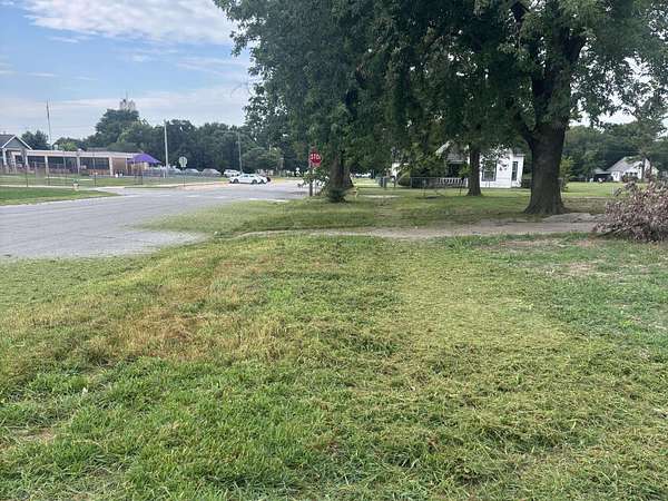 0.32 Acres of Residential Land for Sale in Coffeyville, Kansas
