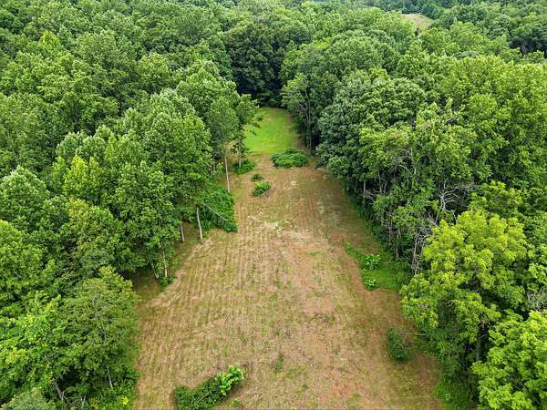 19.1 Acres of Recreational & Residential Land for Sale in Cottontown, Tennessee