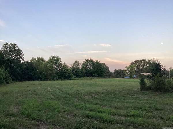 5 Acres of Mixed-Use Land for Sale in Prescott, Arkansas