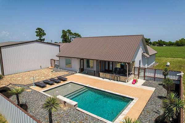 9.12 Acres of Land with Home for Sale in Canton, Texas