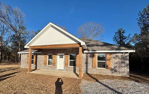 2.25 Acres of Land with Home for Sale in Picayune, Mississippi