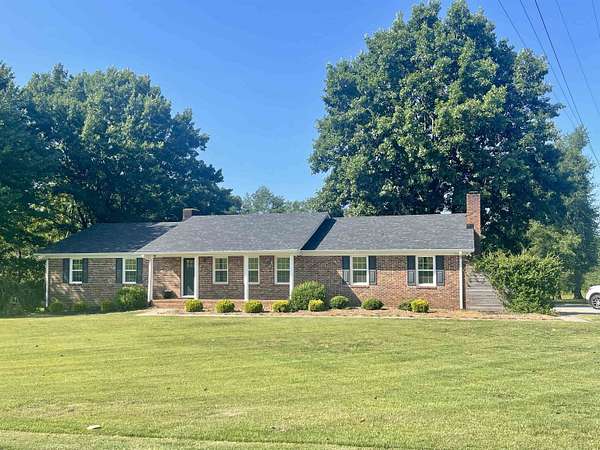 2.59 Acres of Improved Mixed-Use Land for Sale in Spartanburg, South Carolina