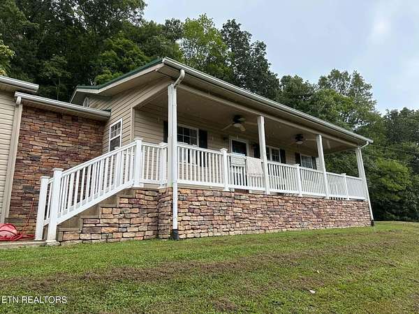 3.5 Acres of Land with Home for Sale in Pineville, Kentucky