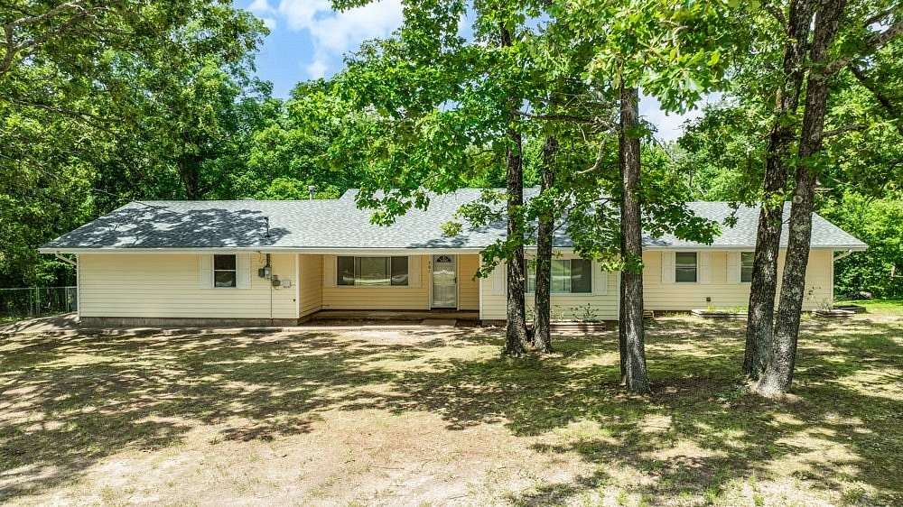 1.53 Acres of Land with Home for Sale in Siloam Springs, Arkansas