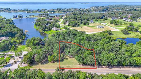 1 Acre of Residential Land for Sale in Corsicana, Texas