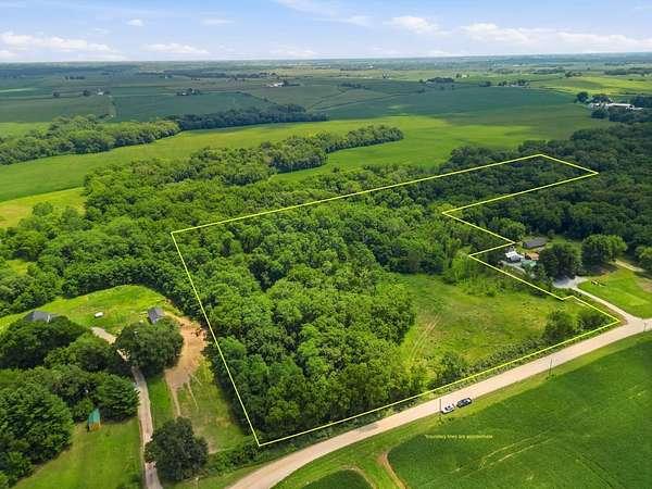13 Acres of Recreational & Residential Land for Sale in Morrison, Illinois