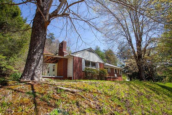 11 Acres of Land with Home for Sale in Robbinsville, North Carolina