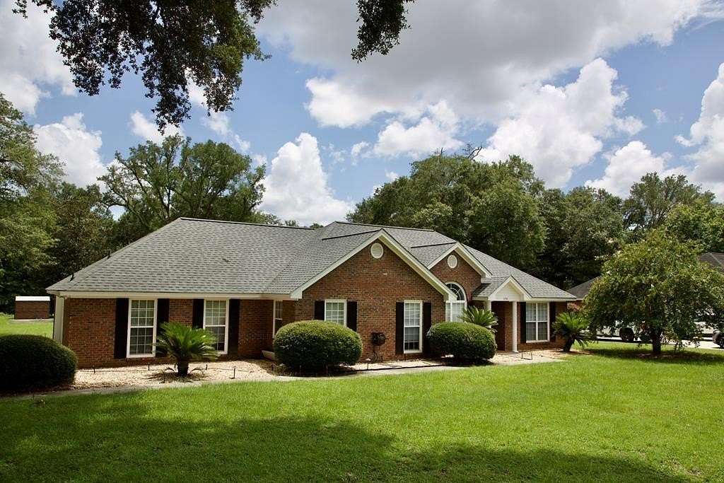 2.14 Acres of Land with Home for Sale in Leesburg, Georgia