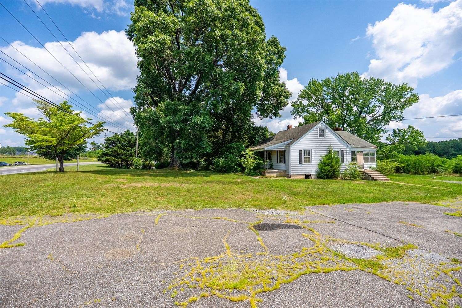 5.59 Acres of Improved Commercial Land for Sale in Lynchburg, Virginia