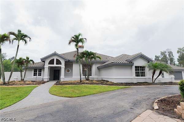 5 Acres of Land with Home for Lease in Fort Myers, Florida