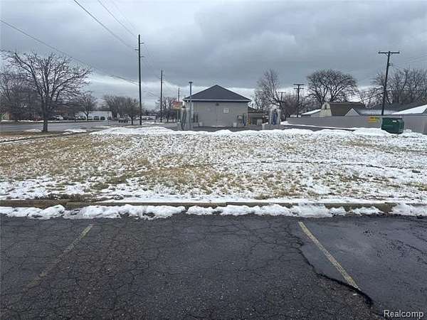 0.08 Acres of Commercial Land for Sale in Southgate, Michigan